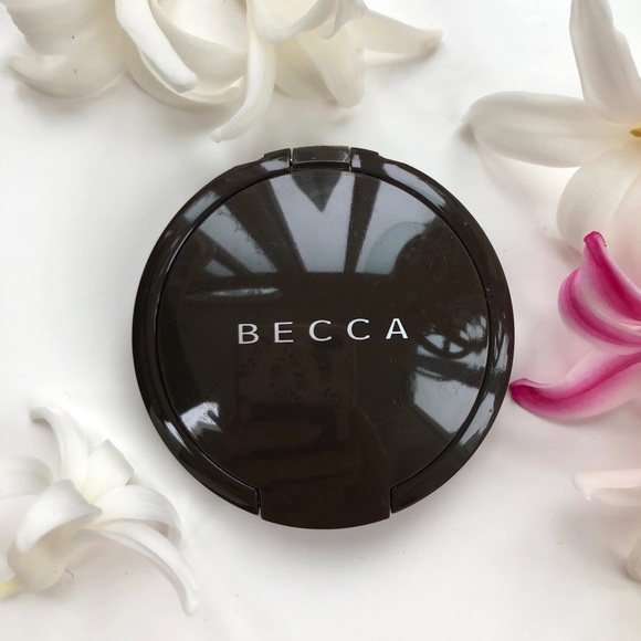 ❤️3 for $25❤️ BECCA Shimmering Highlighter Mini - Picture 2 of 3